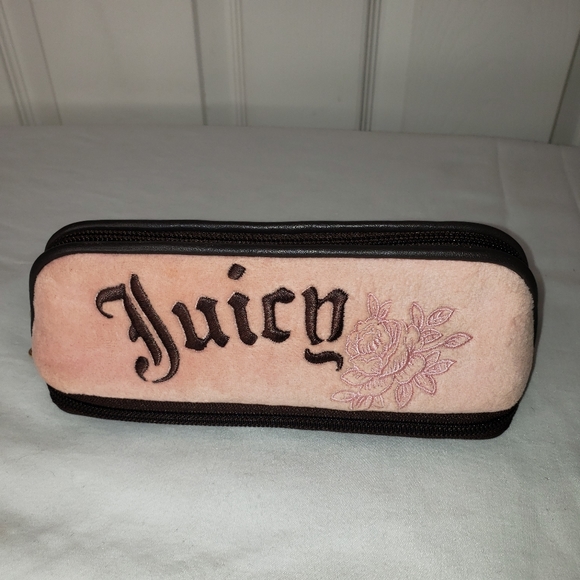 Juicy Couture Accessories - Juicy Couture makeup case bag